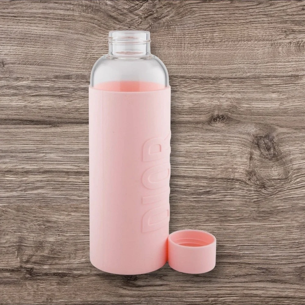DIOR NIB LIMITED EDITION GLASS PINK WATER BOTTLE WITH REMOVABLE SILICONE COVER - Picture 3 of 4